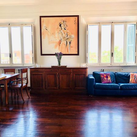 Penthouse Sea View Apartment Lido di Ostia Bagian luar foto