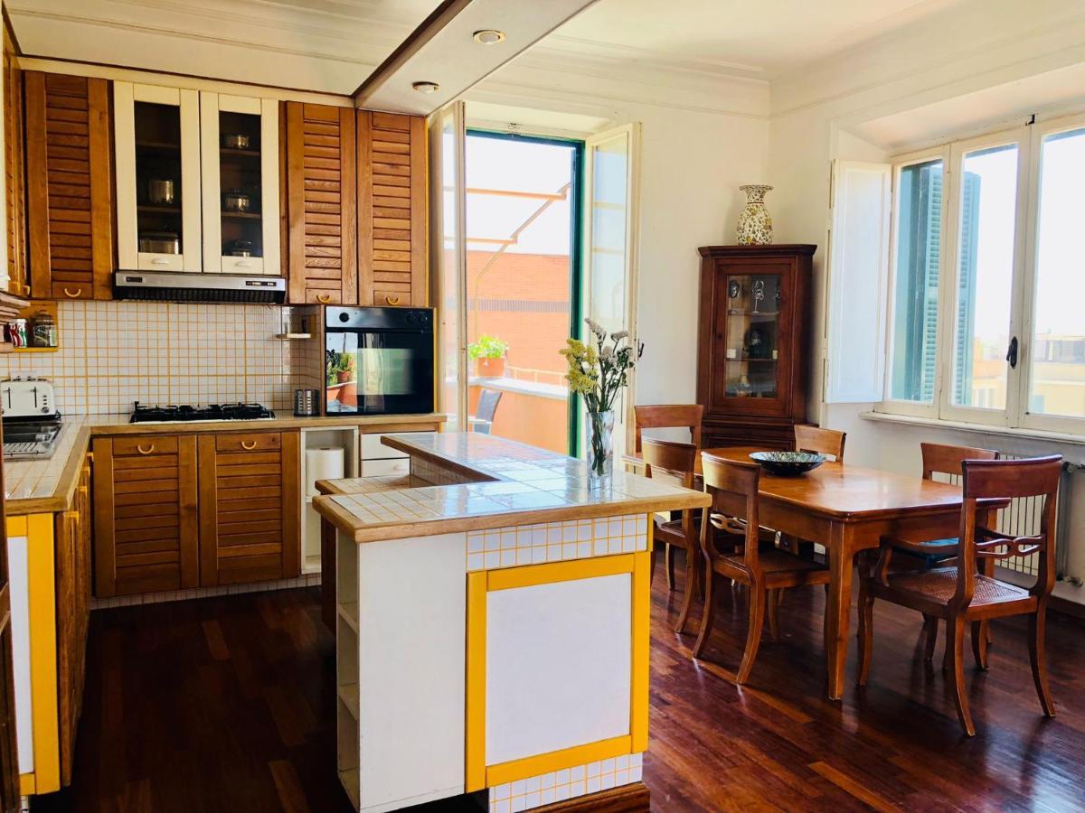 Penthouse Sea View Apartment Lido di Ostia Bagian luar foto