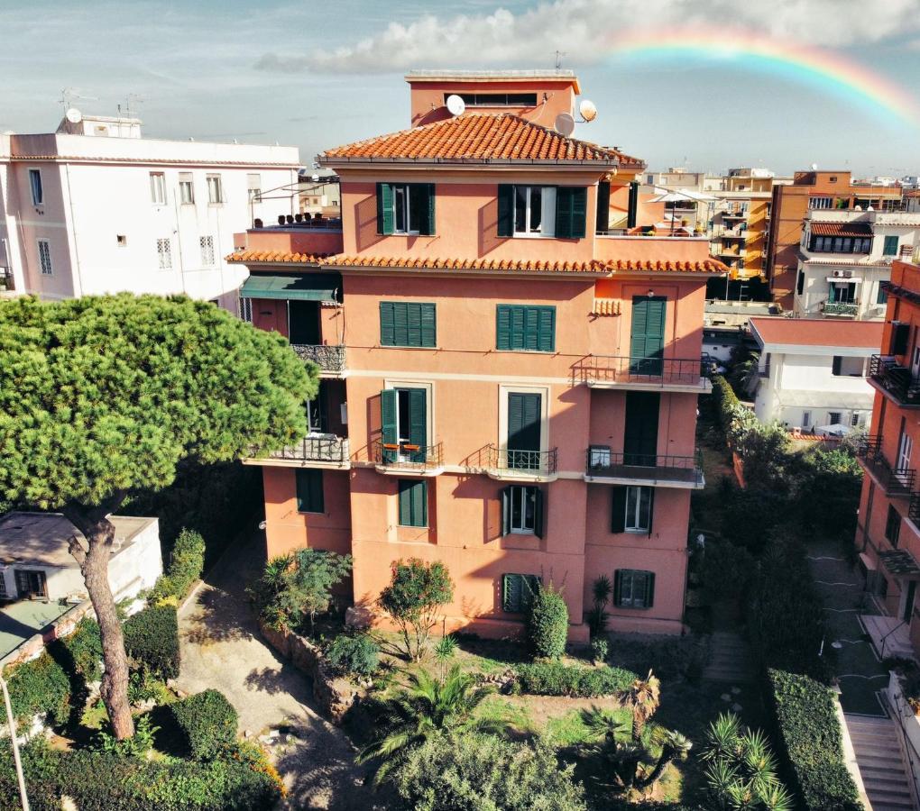 Penthouse Sea View Apartment Lido di Ostia Bagian luar foto